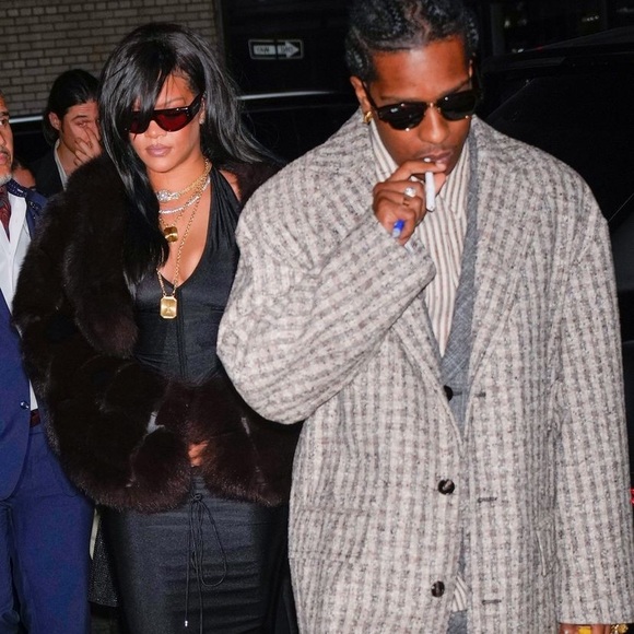 Meet your Posher Winnie - Picture 5 of 16